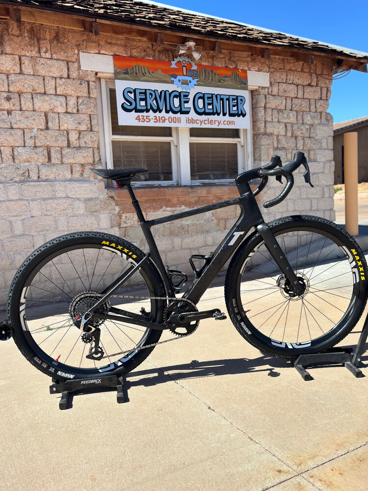 3T 3T EXTREMA ITALIA Gravel -  54cm - Red AXS 1x13 XPLR - AXS dropper - Project X - Enve M525