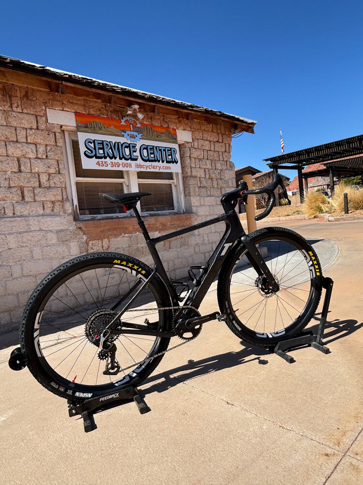 3T 3T EXTREMA ITALIA Gravel -  54cm - Red AXS 1x13 XPLR - AXS dropper - Project X - Enve M525