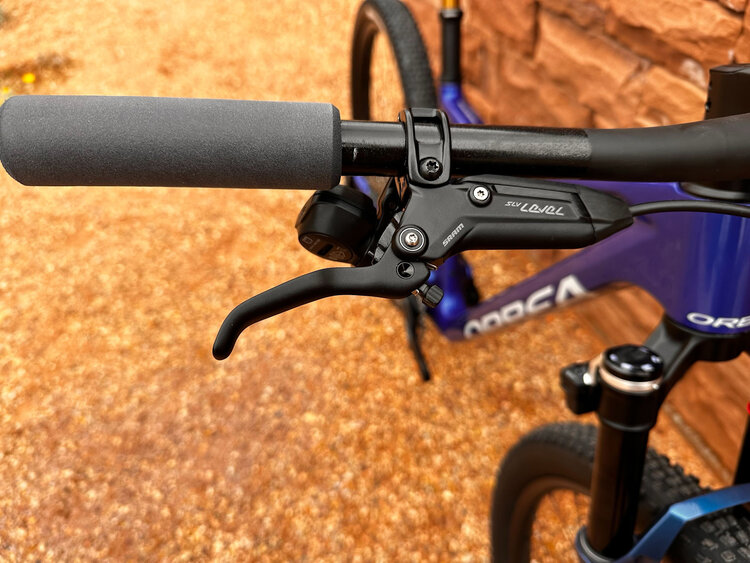 Orbea 2025 ORBEA OIZ M-TEAM AXS Flight Attendant Medium Cobalt Blue (Gloss) - Carbon Raw (Matt) - Custom