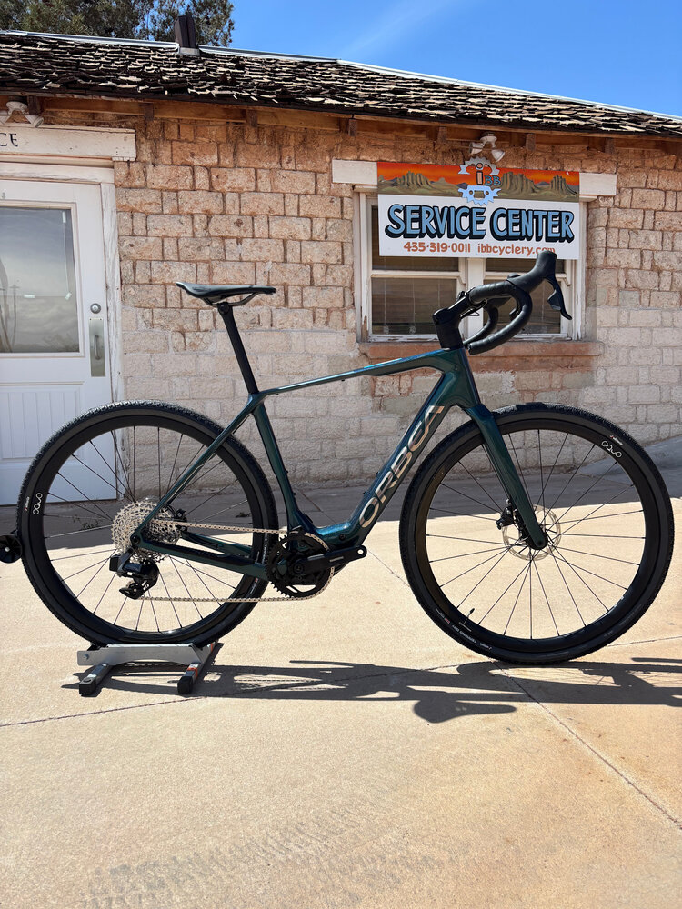 Orbea 2025 Orbea Denna M31e - 28mph - Rival AXS XPLR - Green - Medium