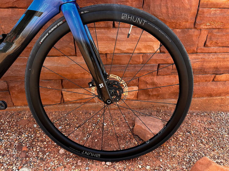 3T 3T Strada 2.0 - SRAM AXS - Hunt Wheels - BLACK BLUE - Medium 54 - Pre Owned