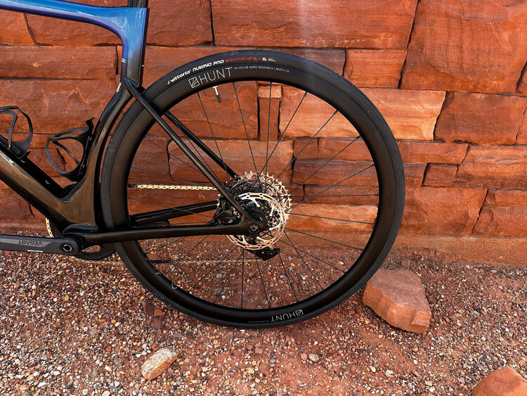 3T 3T Strada 2.0 - SRAM AXS - Hunt Wheels - BLACK BLUE - Medium 54 - Pre Owned