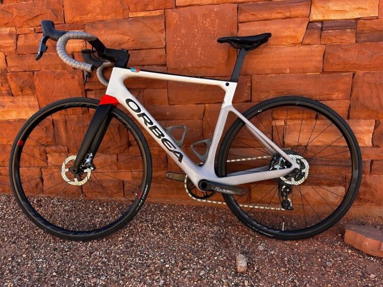 Orbea Orbea Orca M11e-LTD - Road Disc - Grey Red White - 1x12- 53cm