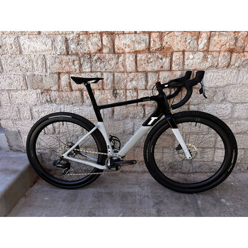 3T 2023 3T Exploro Boost e-Gravel - Force AXS 1x12 - Black / White 54cm - Preowned