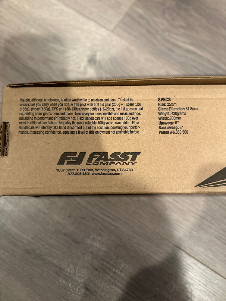 Fasst Company Fasst Company 8* Carbon Flexx Handlebar 31.8/5* rise