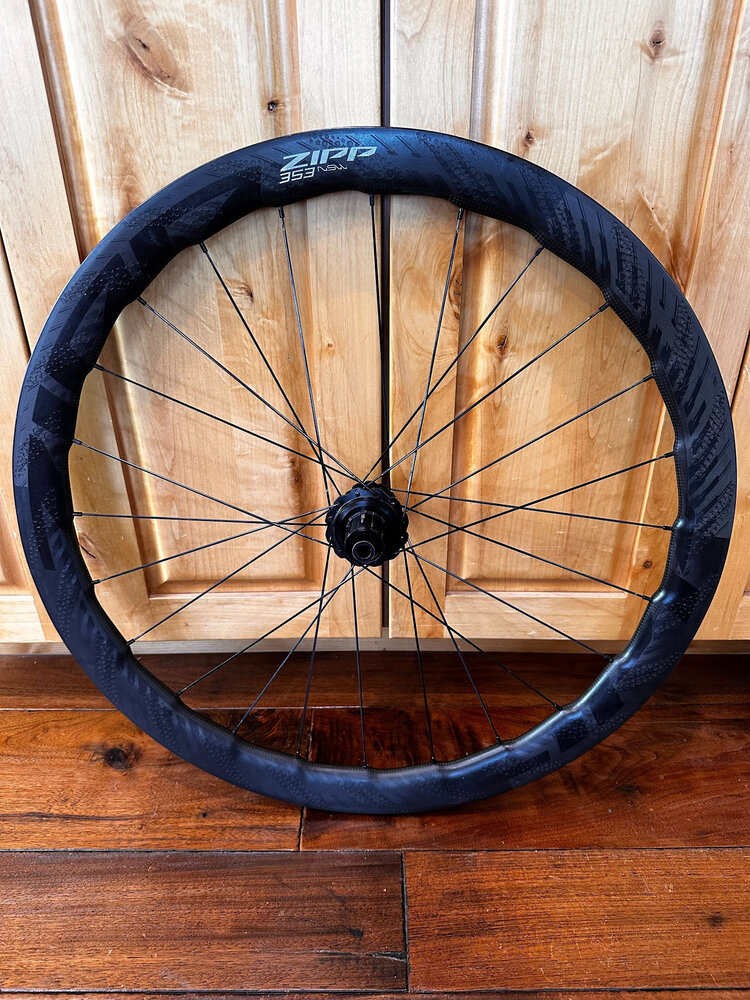 353 NSW Tubeless Disc-brake rear wheel Shimano free hub (used)