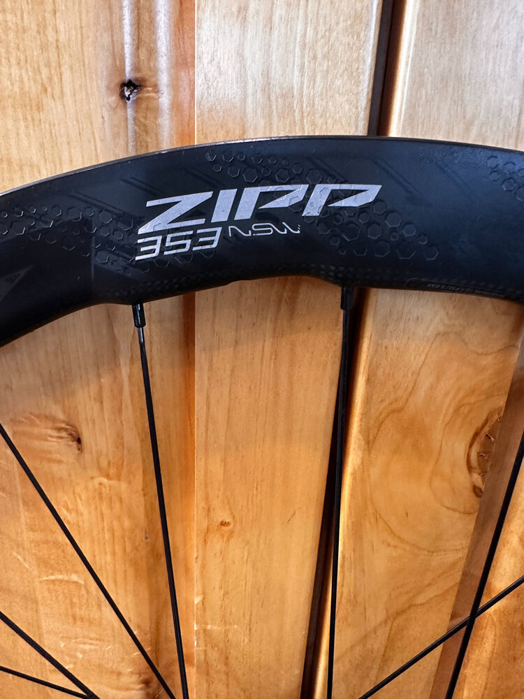 353 NSW Tubeless Disc-brake rear wheel Shimano free hub (used)