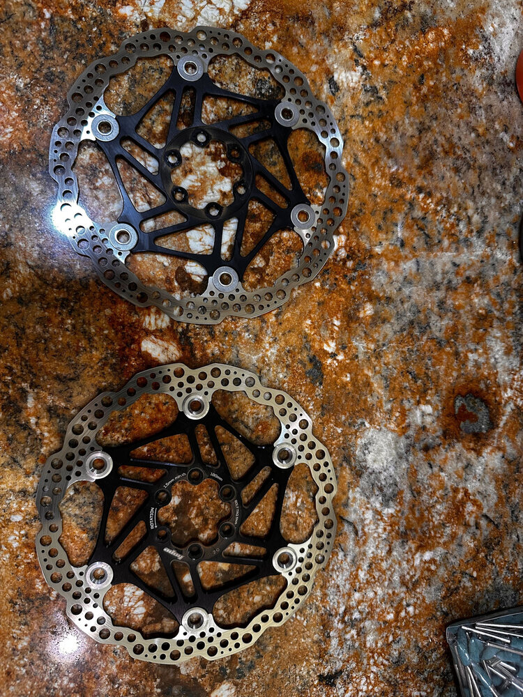 Hope Tech 4 V4 6 bolt vented purple with rotors and red pads (used)