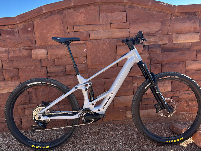 Orbea 2026 - ORBEA WILD ST H20 20mph L Halo Silver Gloss - DEMO