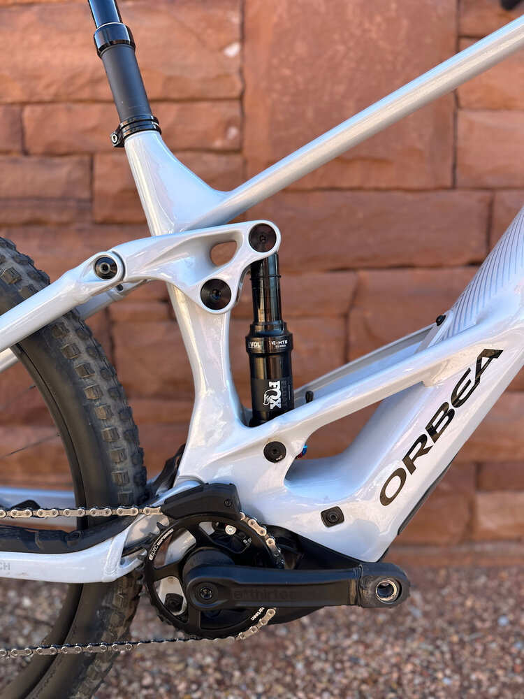 Orbea 2026 - ORBEA WILD ST H20 20mph L Halo Silver Gloss - DEMO