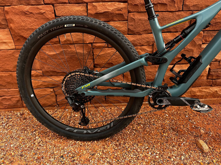 2019 Specialized Stumpjumper Pro - Medium - Green - Preowned