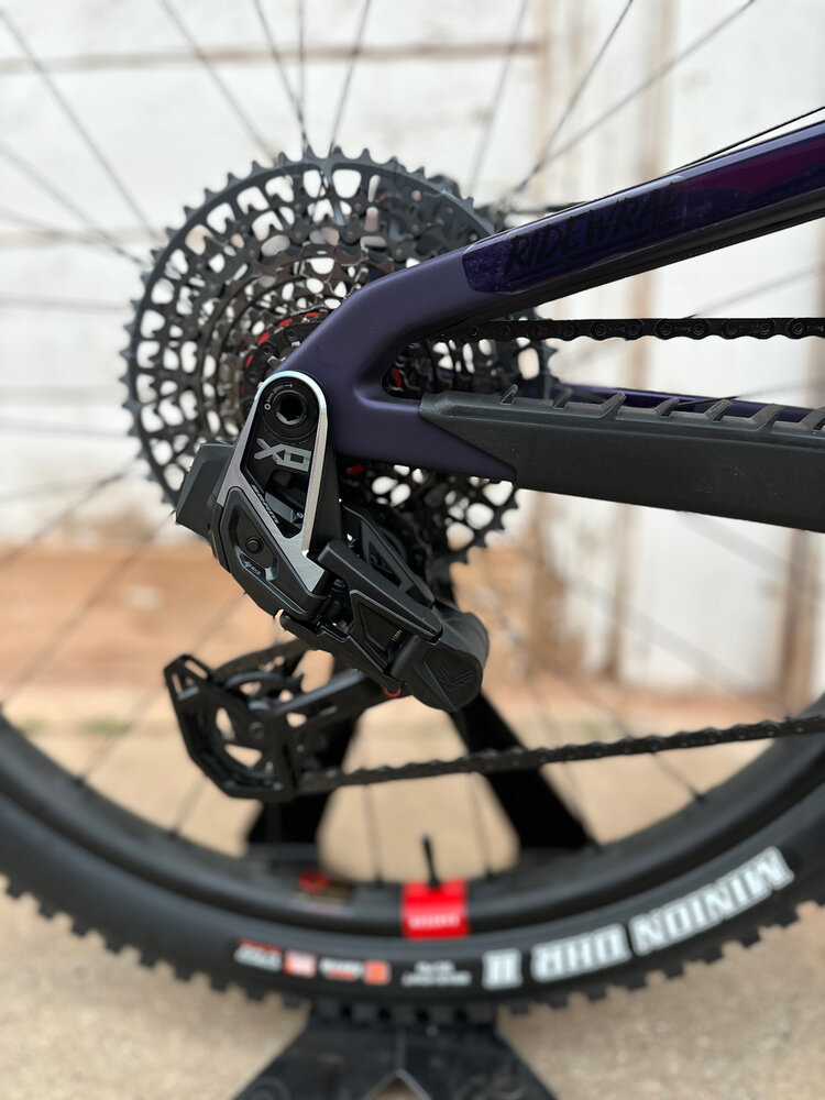 Santa Cruz 2026 Hightower 4 X0 AXS RSV Medium Purple RideWrapped