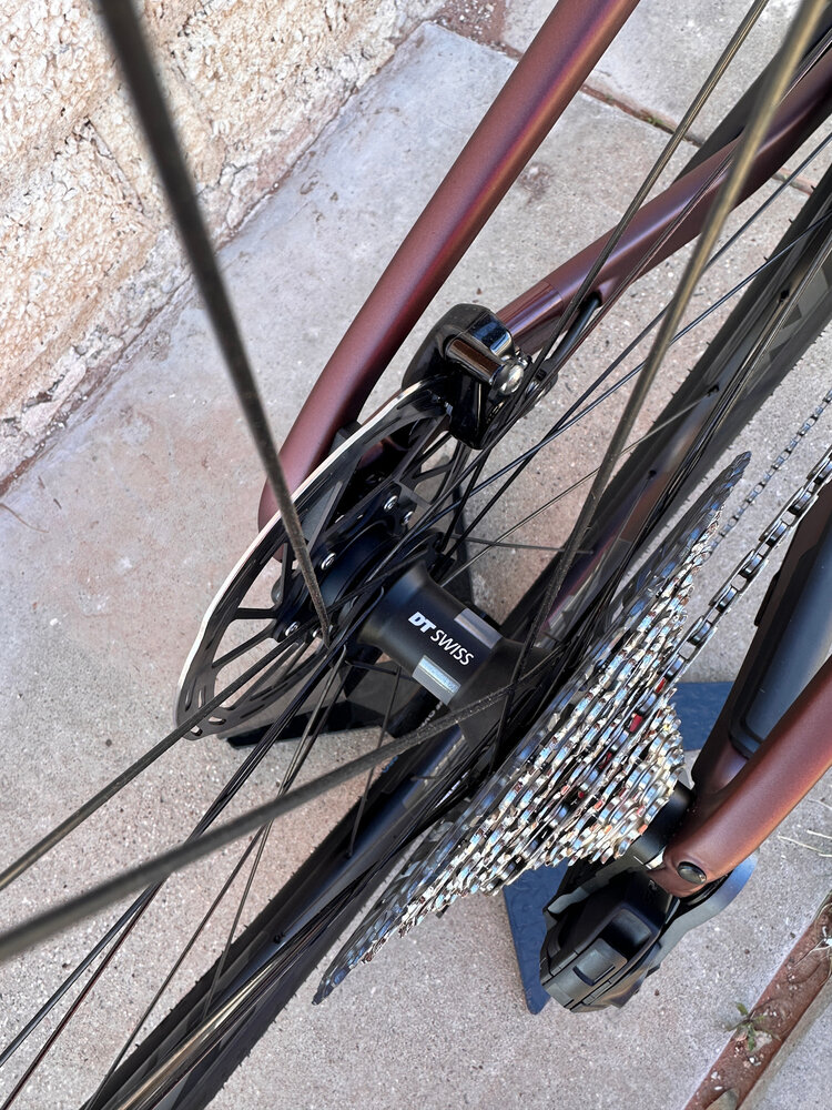 Santa Cruz 2026 Skitch GX AXS Force Small Brown