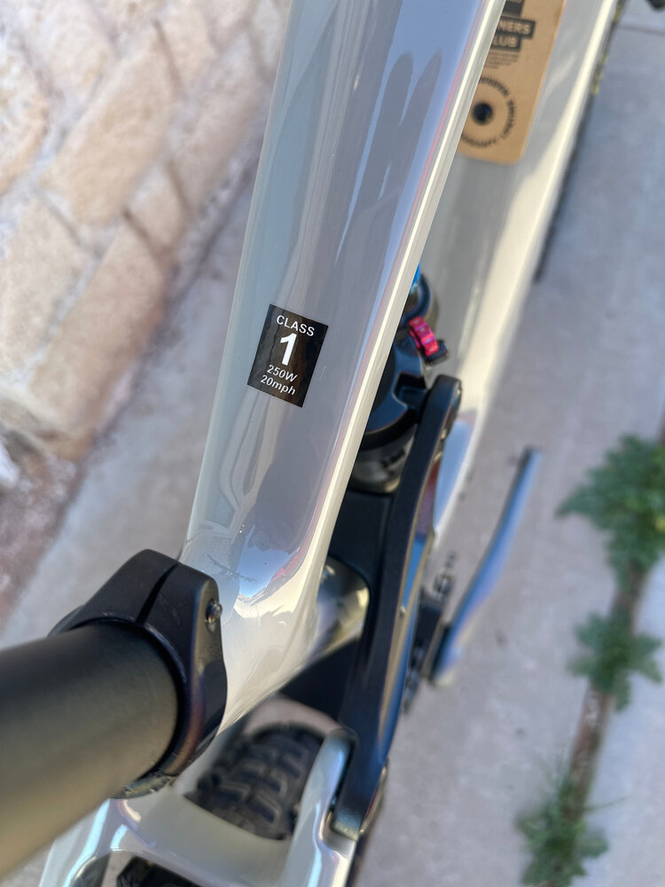 Santa Cruz Santa Cruz 2026 Vala 1 C MX GX AXS SMALL GRAY