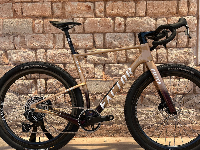 Factor Bikes Factor SARANA - FORCE XPLR W/ PM Prismatic Gold 56cm