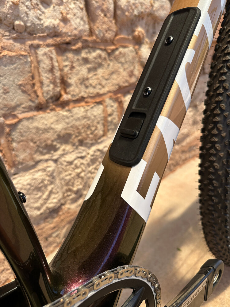 Factor Bikes Factor SARANA W/ SUSPENSION - FORCE XPLR W/ PM Prismatic Gold 54cm