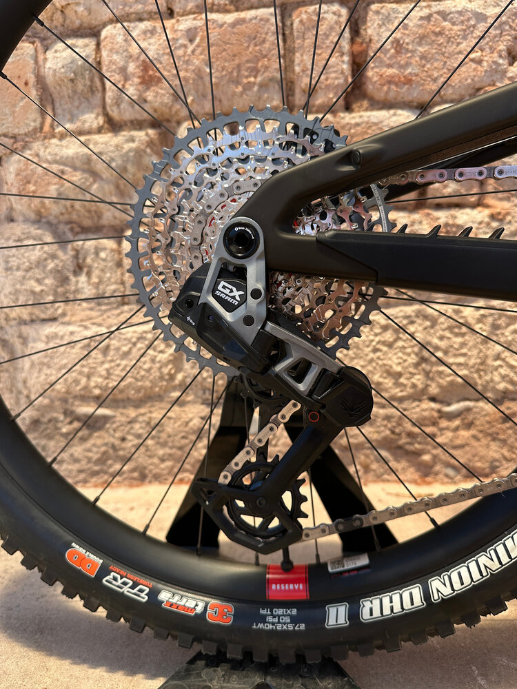 Santa Cruz Nomad 7 CC MX 27 GX AXS MEDIUM EARTH