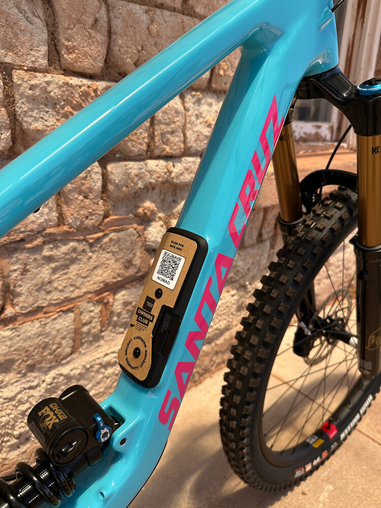 Santa Cruz Nomad 7 CC MX 27 X0 AXS Coil Reserve LARGE AQUA