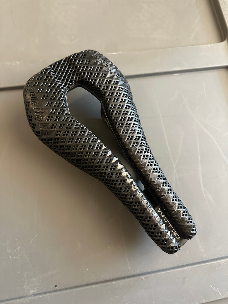 Selle Italia Watt 3D Carbonio Superflow