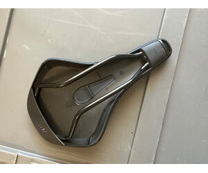 fizik-saddle-terra-ridon-x5-