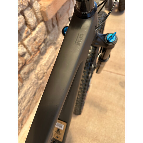 Santa Cruz 2026 Blur 4 C TR GX AXS SMALL Carbon