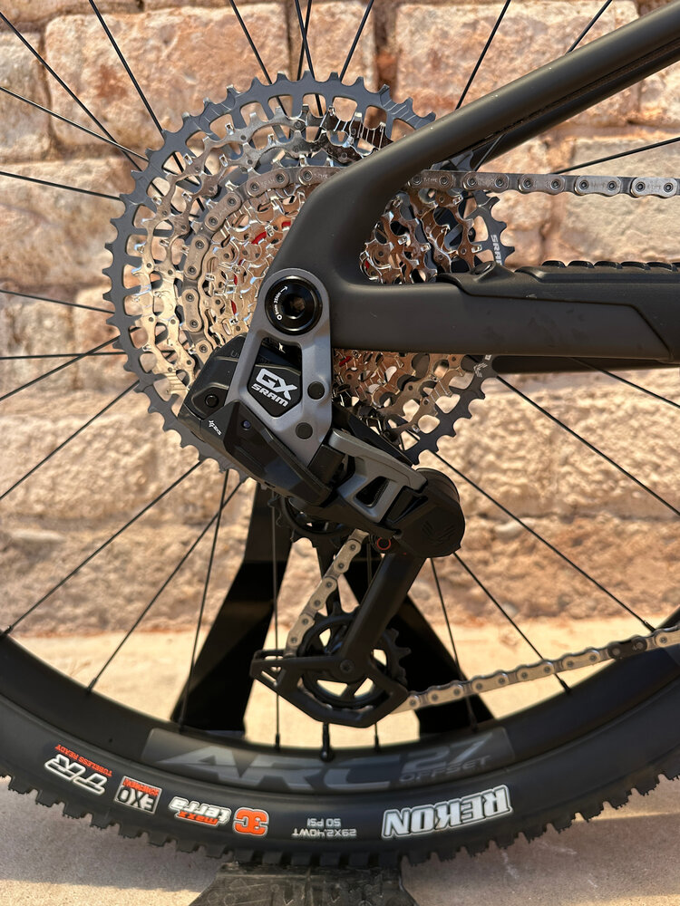 Santa Cruz Santa Cruz 2026 Blur 4 C TR GX AXS SMALL Carbon