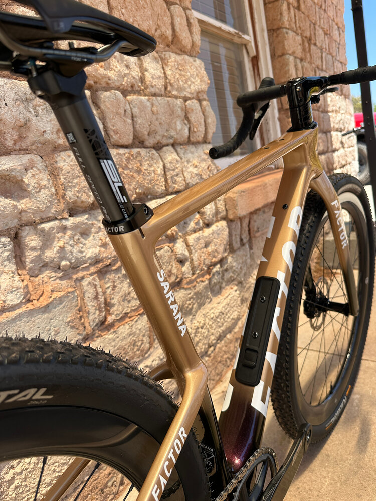 Factor Bikes Factor Sarana Force XPLR W/PM Prismatic Gold 52cm