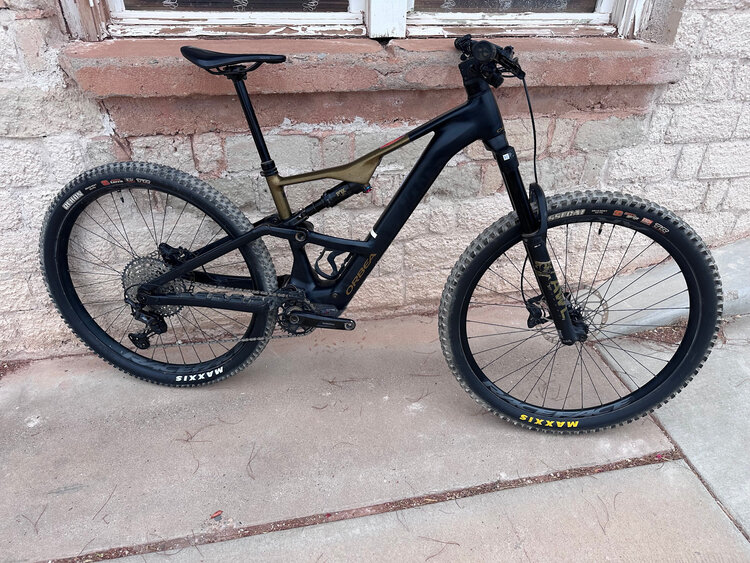 Orbea 2025 - ORBEA RISE LT H20 20mph - MEDIUM -  Diamond Black-Splash Olive Green (Matt) - DEMO