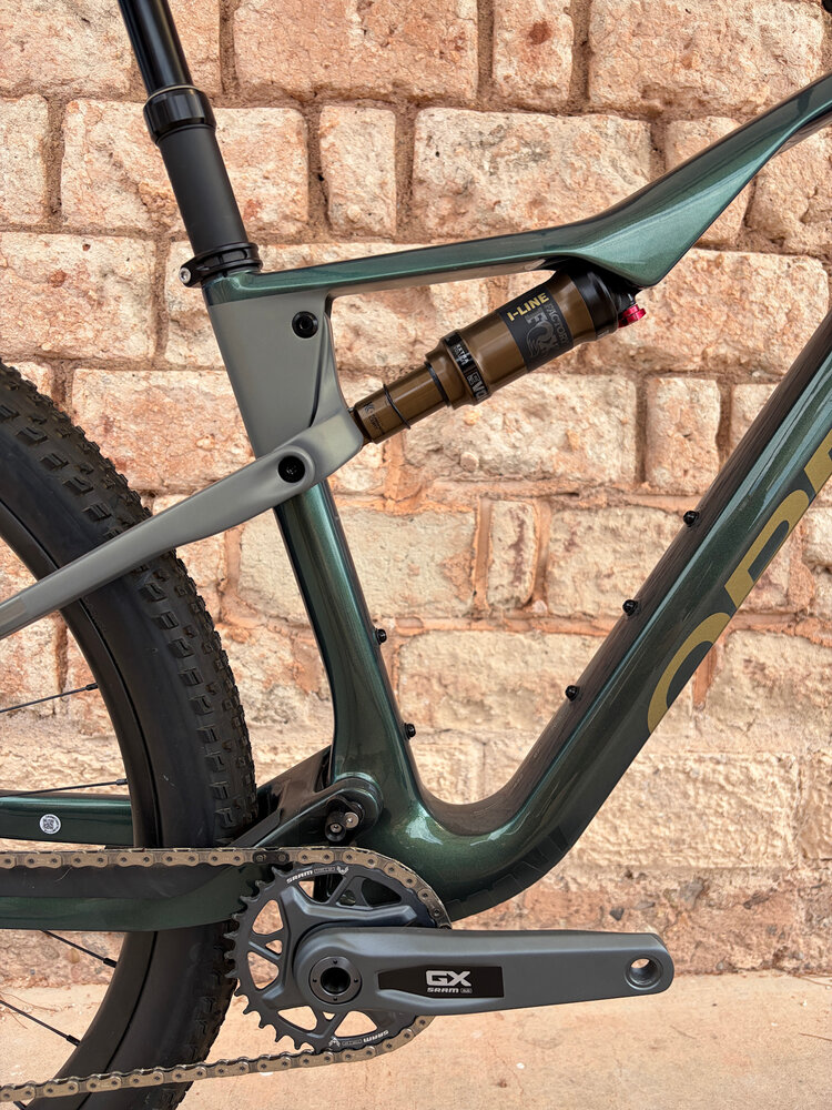 Orbea 2025 Orbea Oiz M10 AXS - Small - Seaweed Carbon View/Spaceship green