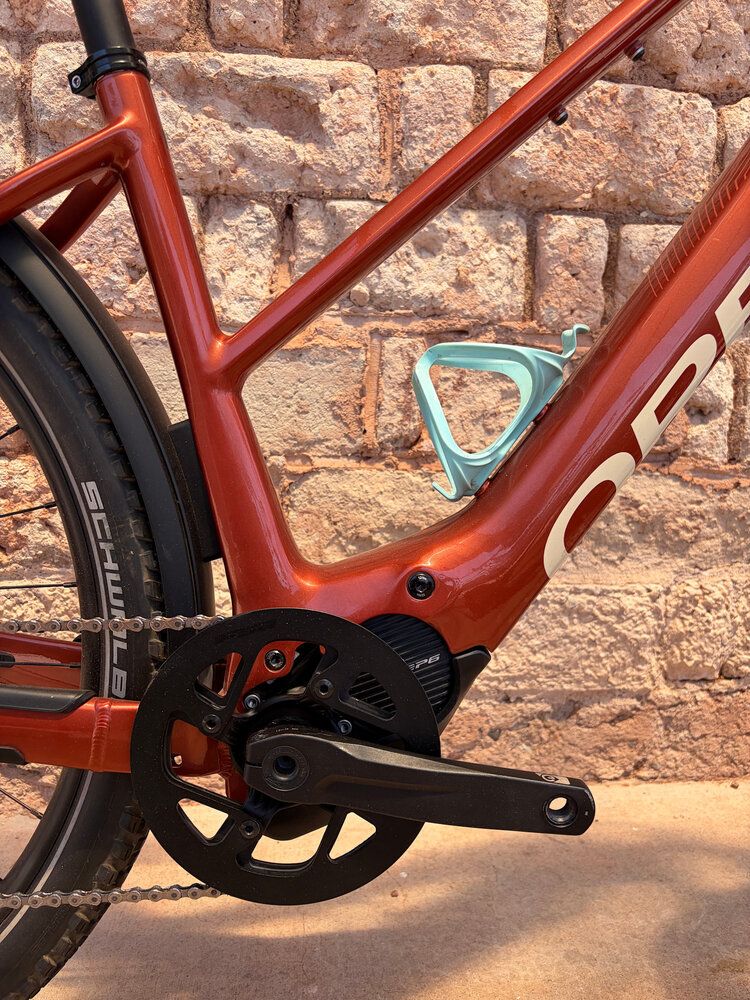 Orbea 2025 - ORBEA KEMEN ADV 10 MID 28mph L Mars Red - Ivory White (Gloss) - Demo