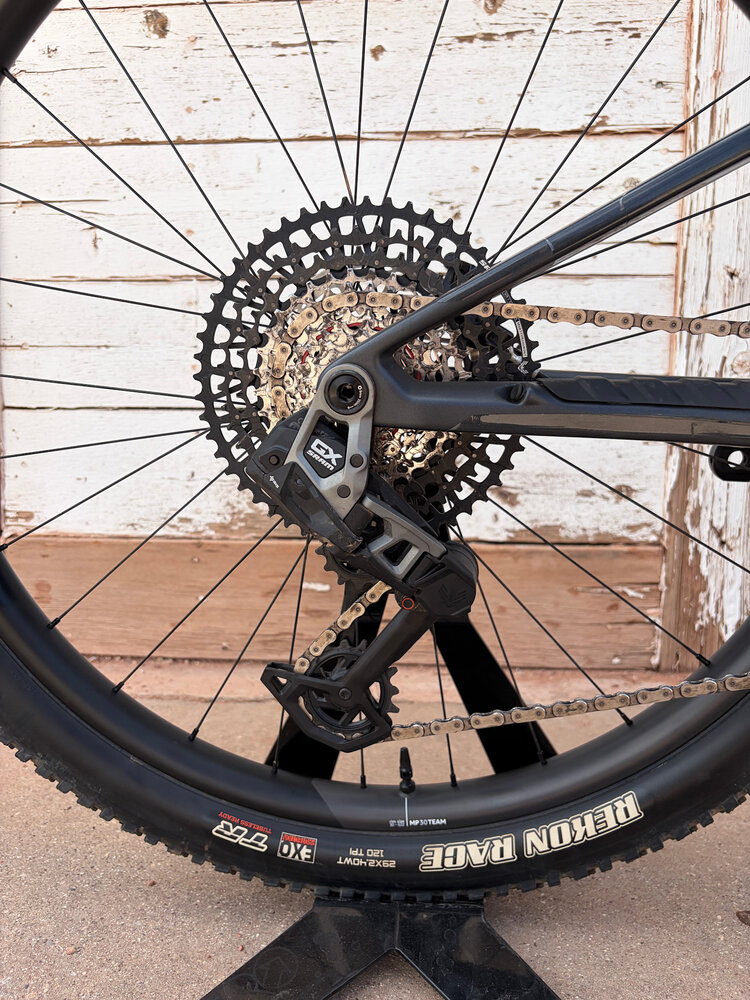 Orbea 2026 - ORBEA OIZ M10 AXS - SMALL - Diamond Carbon View (Matt-Gloss) - SRAM Flight Attendant Upgrade DEMO