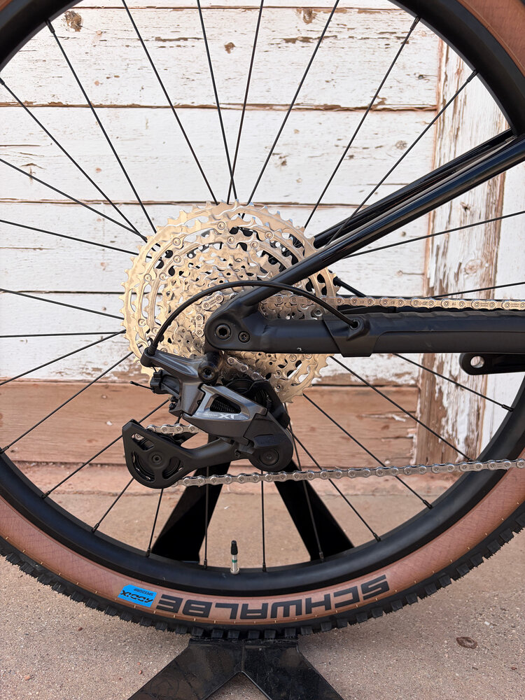 Orbea 2027 - ORBEA OIZ H10 S Armor Black (Matt-Gloss)