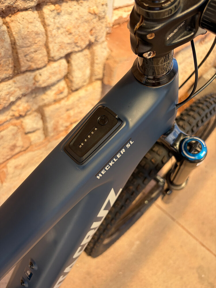 Santa Cruz 2025 Santa Cruz Heckler SL GX AXS Medium Blue Matte *Preowned*