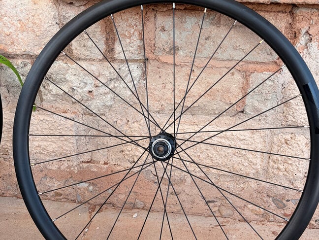 Alloy 700c wheel Shimano CL 12x100 Thru Axle