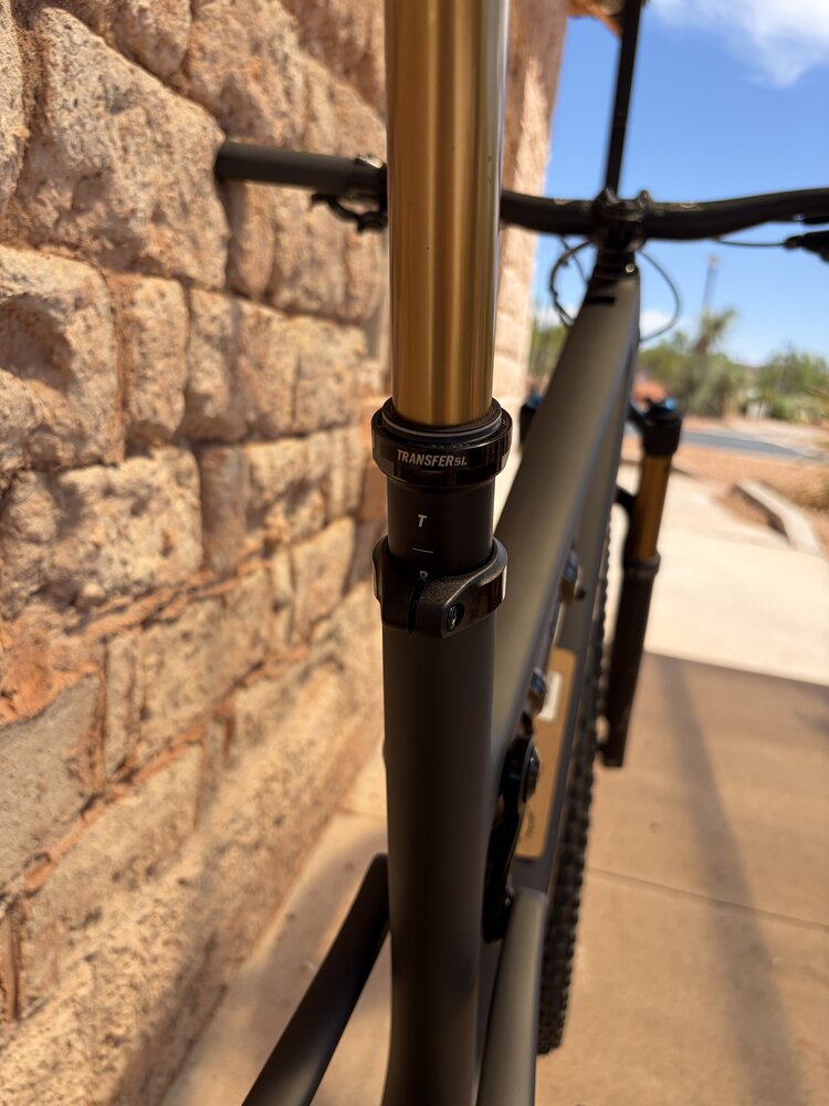Santa Cruz 2026 Santa Cruz Blur TR 4 Deore XT LARGE Carbon