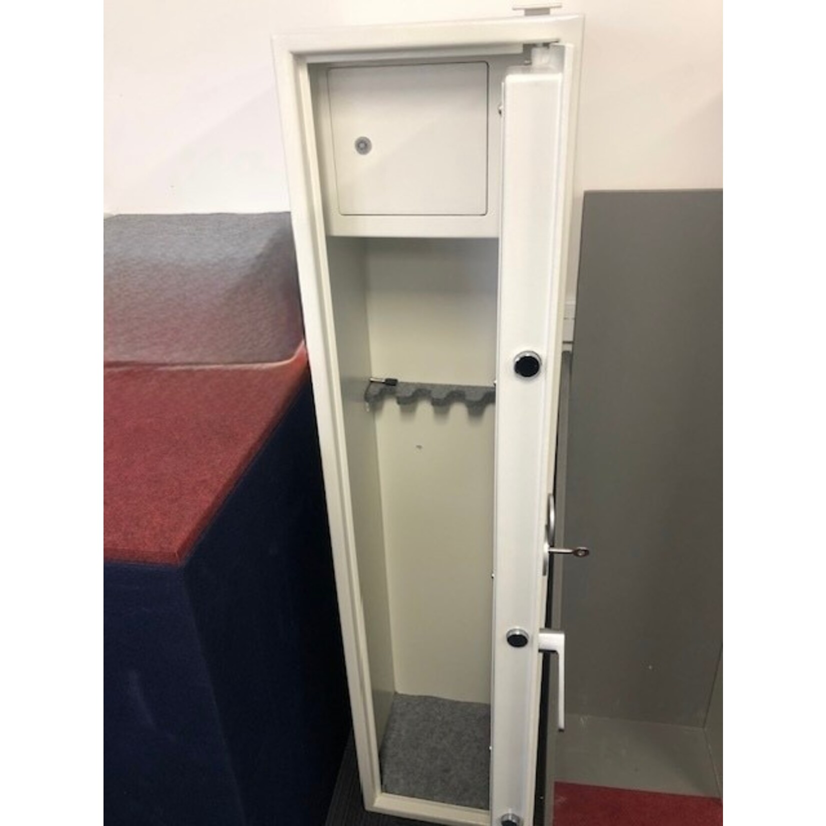 Guardall Guardall G3-V1 Level 1- 5 Gun Safe - 1450x350x300 - 75kgs - Pickup From Belmont Warehouse