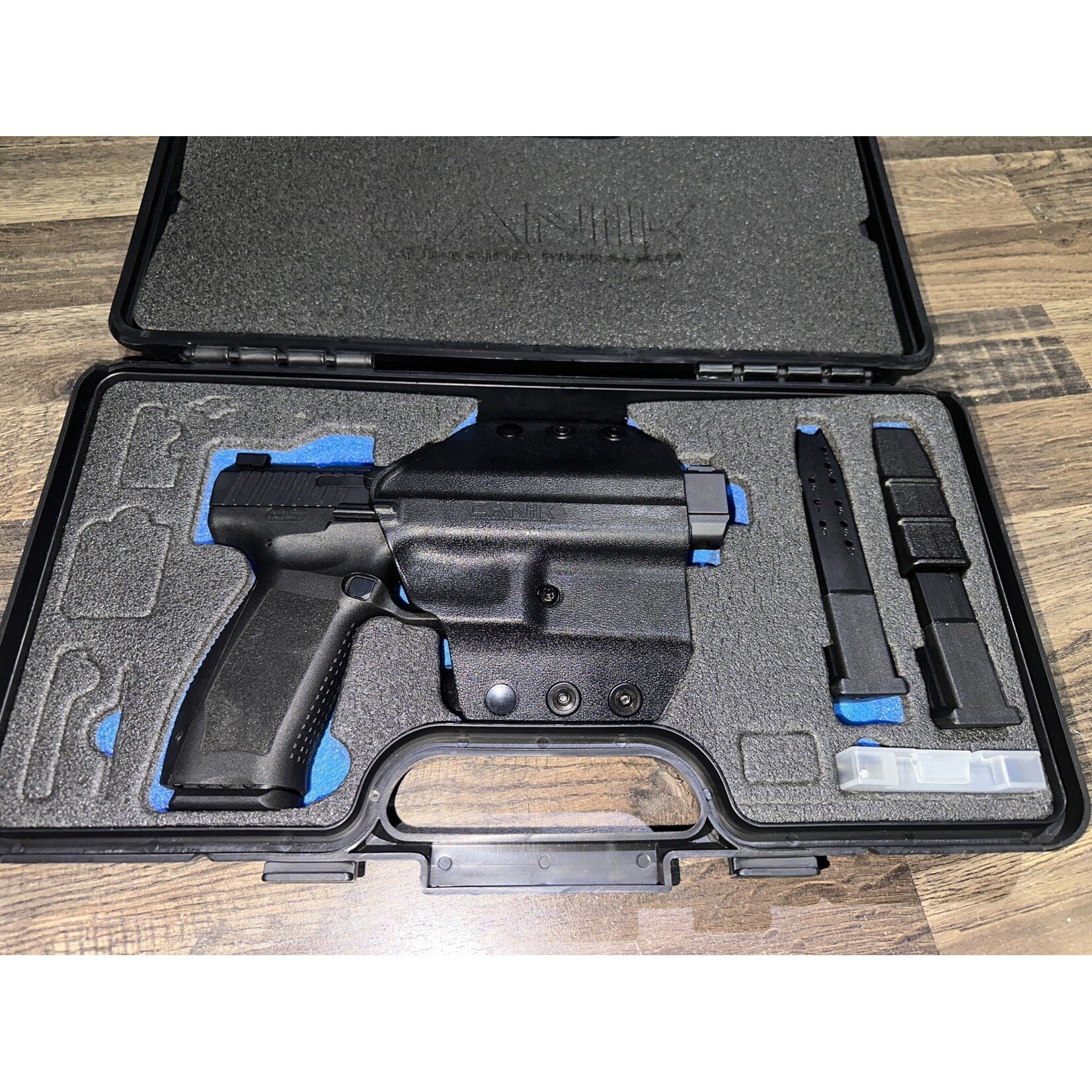 Canik Pre Owned 9x19 Canik TP9 Optic Ready Pistol 9mm 125mm Hardcase, Holster, 3 magazines