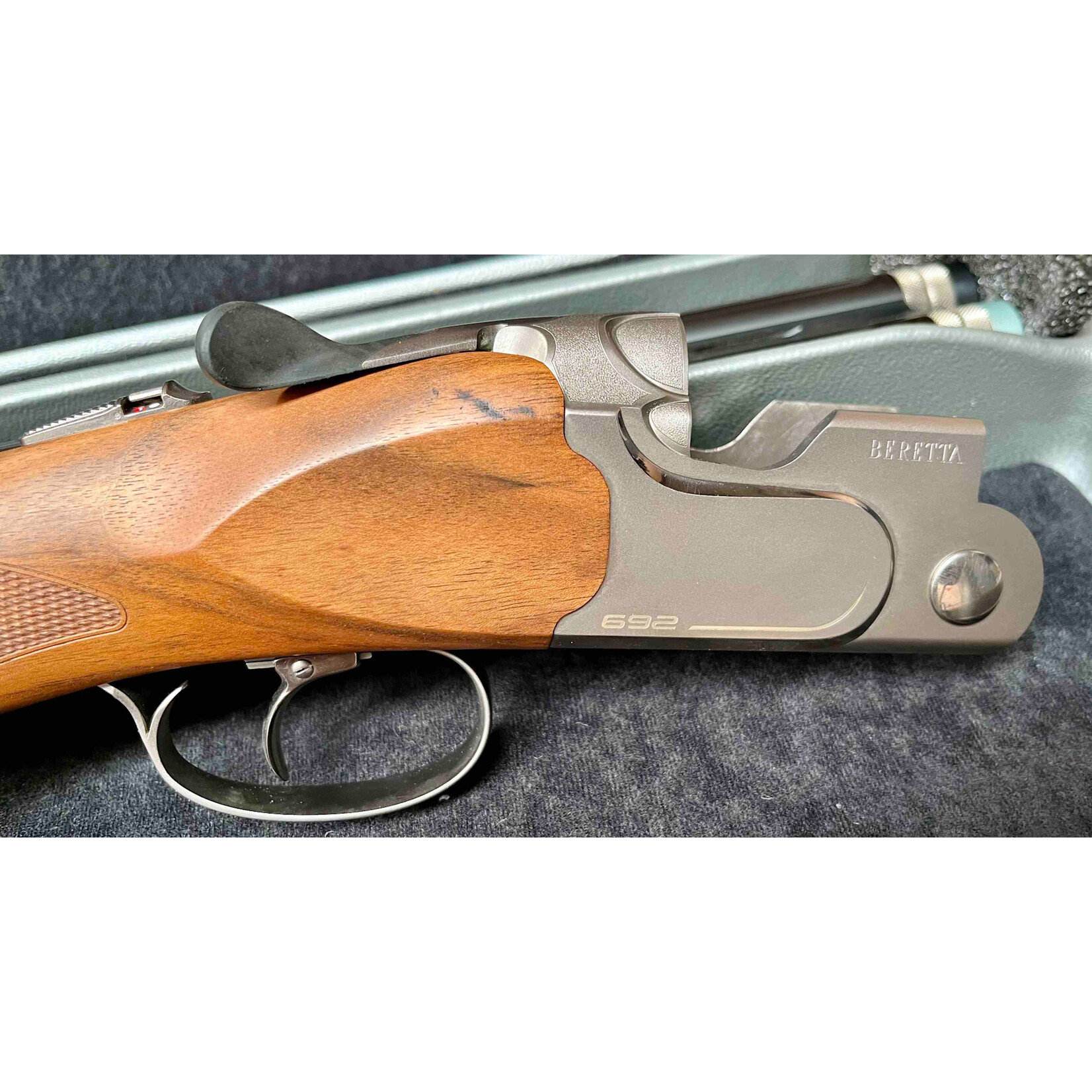 Beretta Pre Owned Beretta 692 Sporting RH 12G ext chokes 760mm