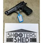 Beretta Pre Owned 9x19 Beretta 92FS Self Loading Handgun in blue hard case, 1 Magazine