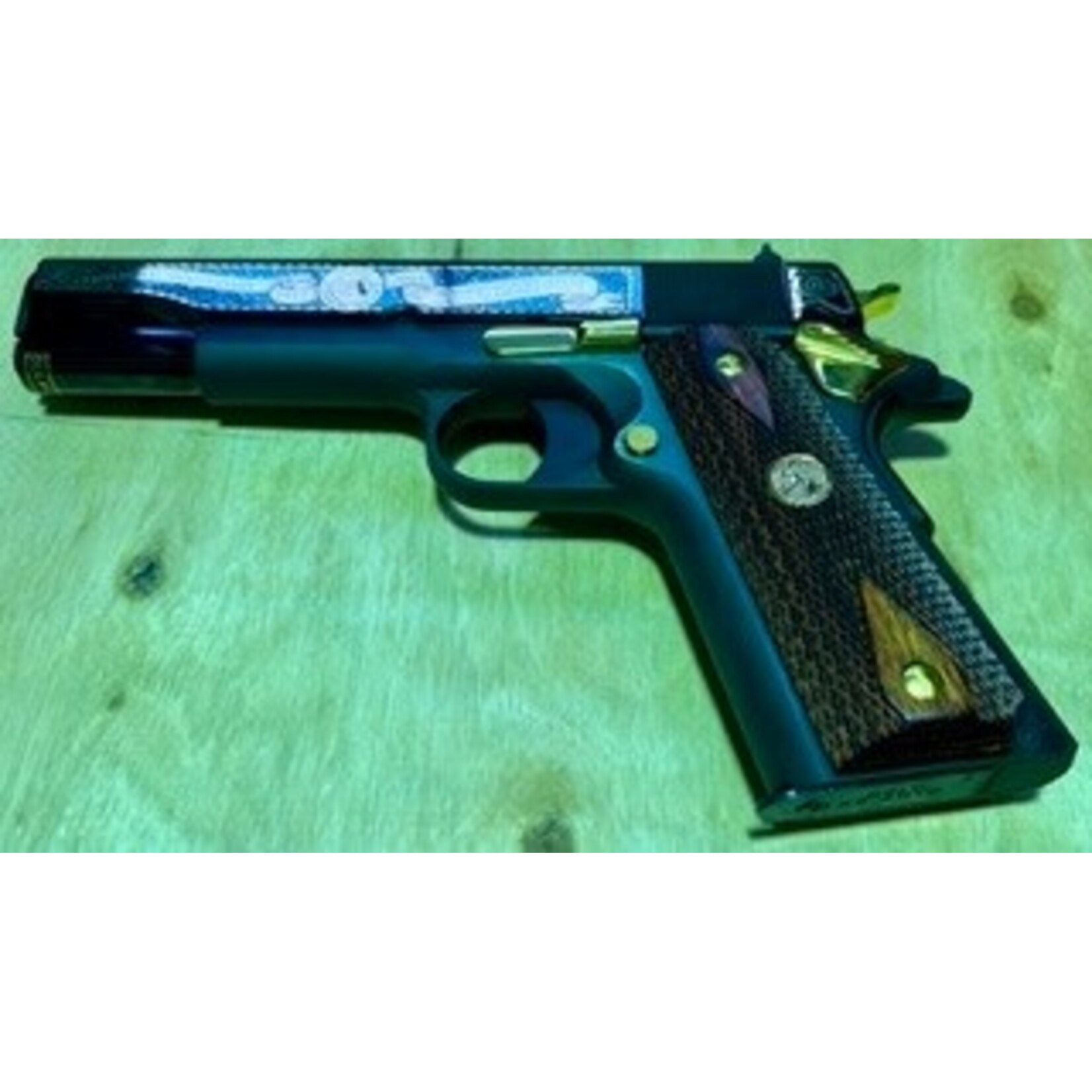 Pre Owned Assorted COLT 45 1911 COLLECTORS 24k accents America remembers Centennial USMC 82 of 500 WW2 M1911A1 REPROD 2841327