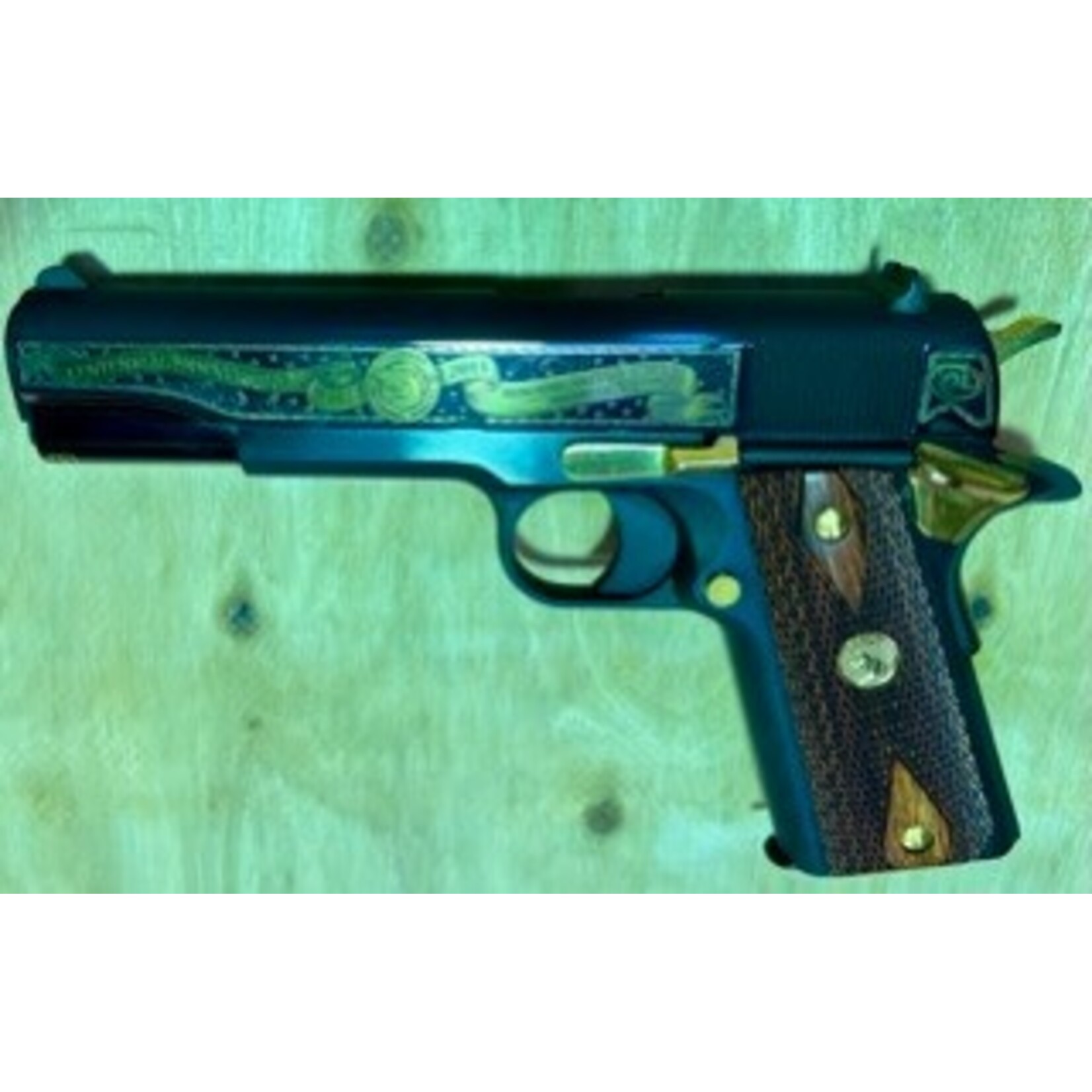 Pre Owned Assorted COLT 45 1911 COLLECTORS 24k accents America remembers Centennial USMC 82 of 500 WW2 M1911A1 REPROD 2841327