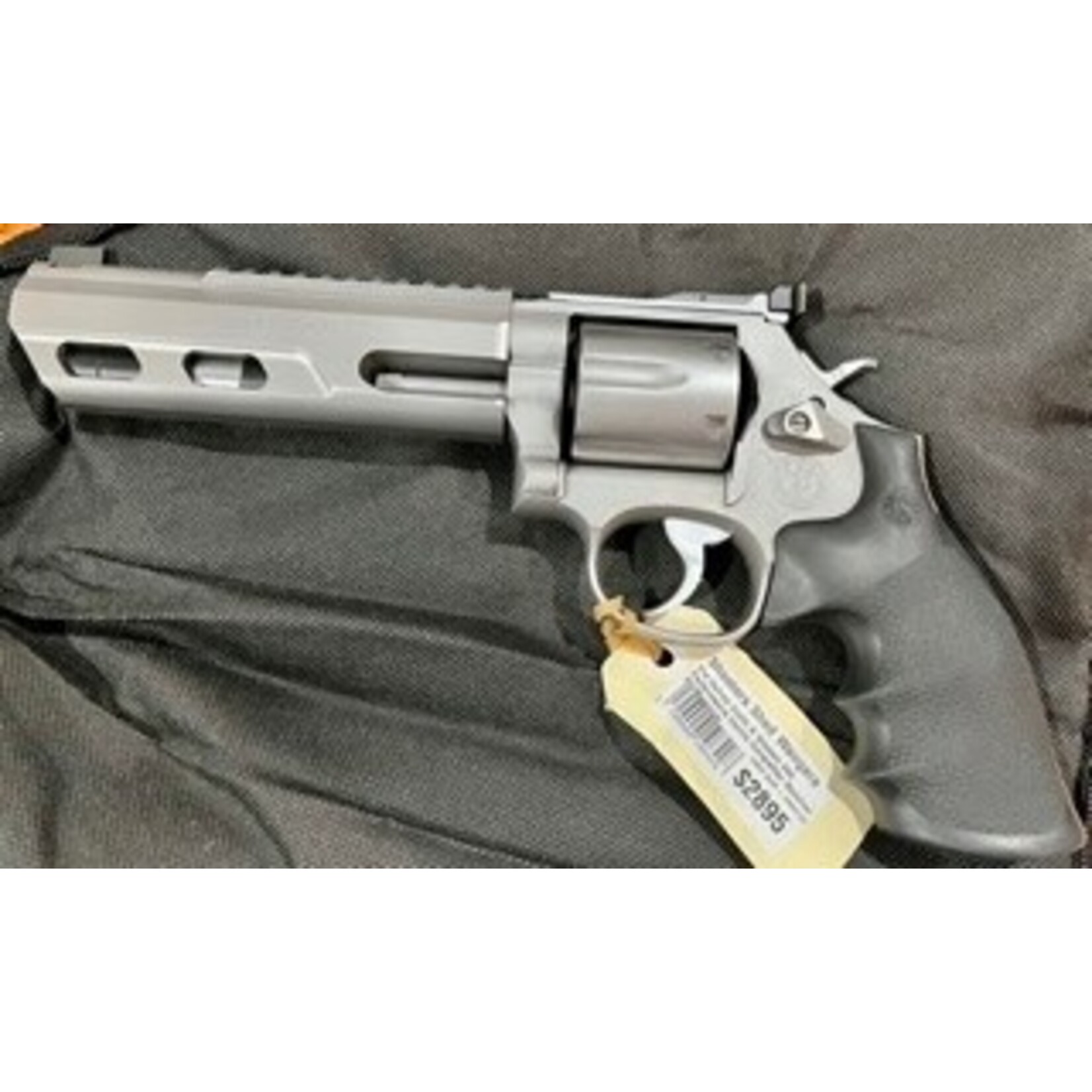 Smith & Wesson Pre Owned Smith & Wesson 686 Performance Centre Competitor Revolver 357Magnum