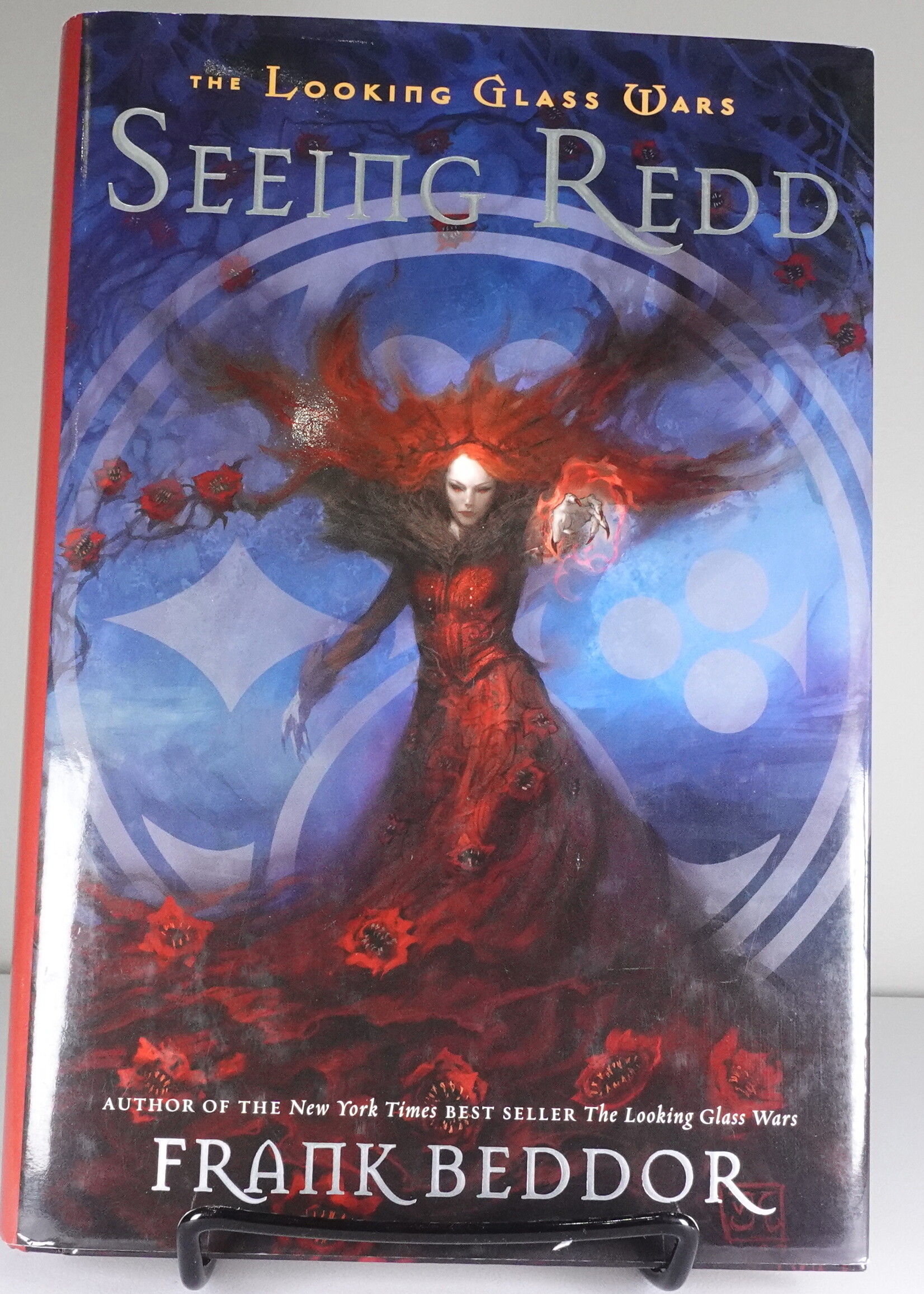 Dial Press Seeing Redd: The Looking Glass Wars, Book Two (Book #2 in the The Looking Glass Wars Series)