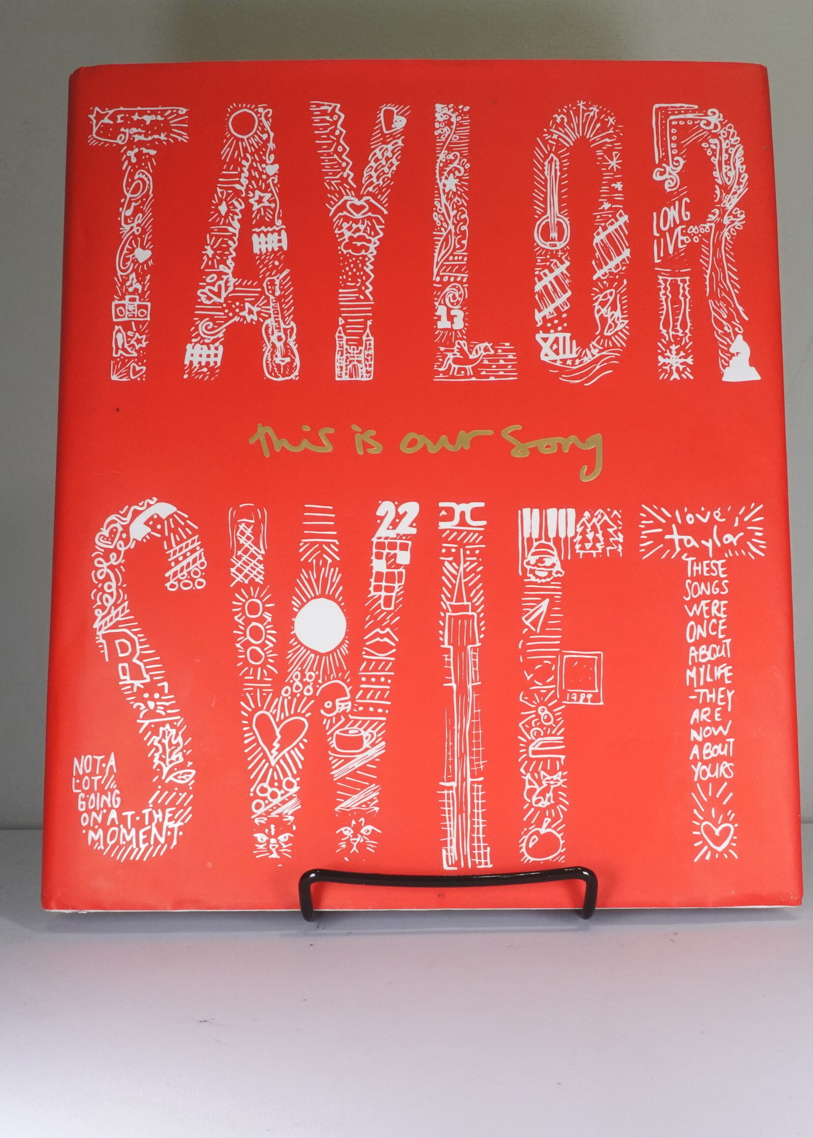 Simon & Schuster Taylor Swift: This Is Our Song