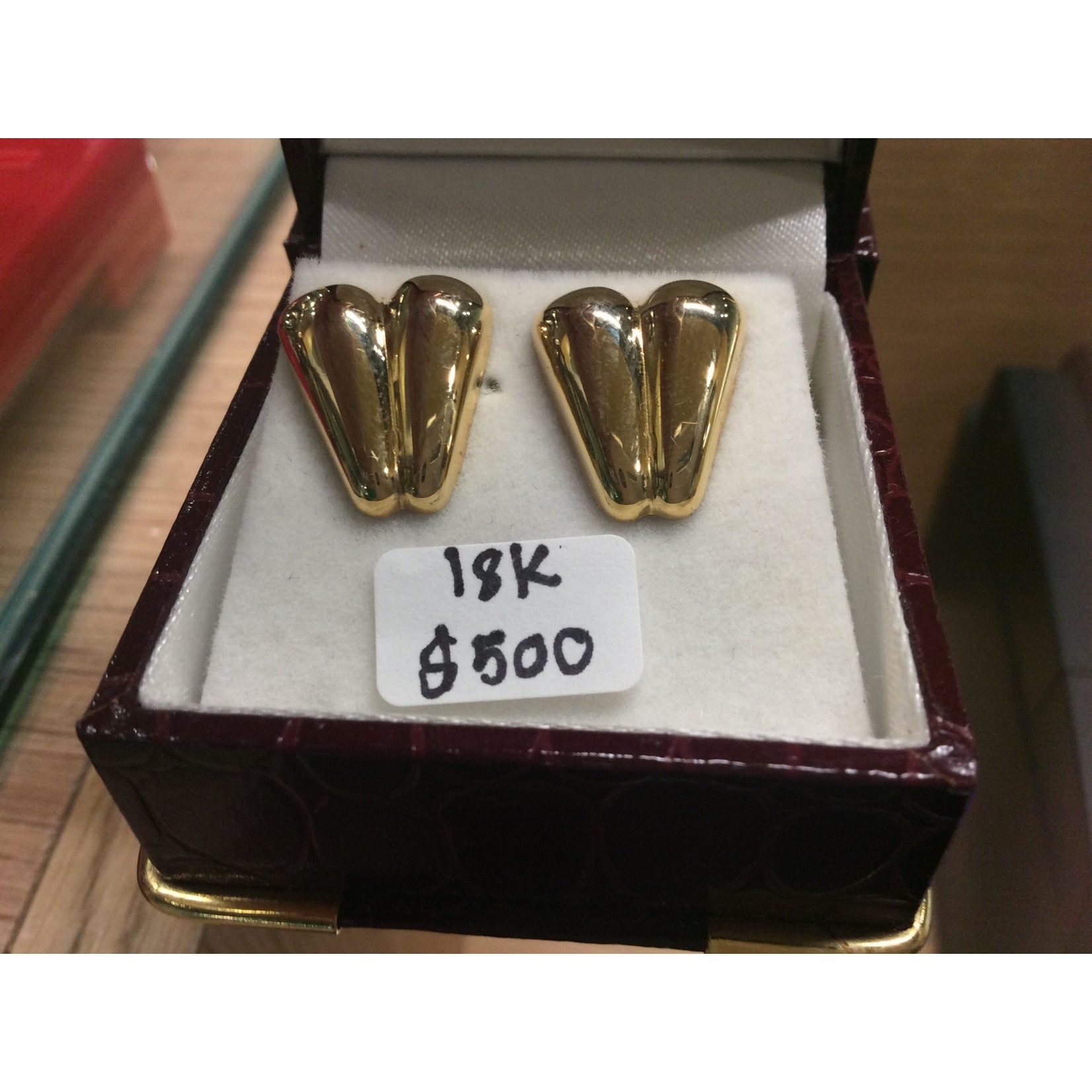 18k YG earringsshell shape