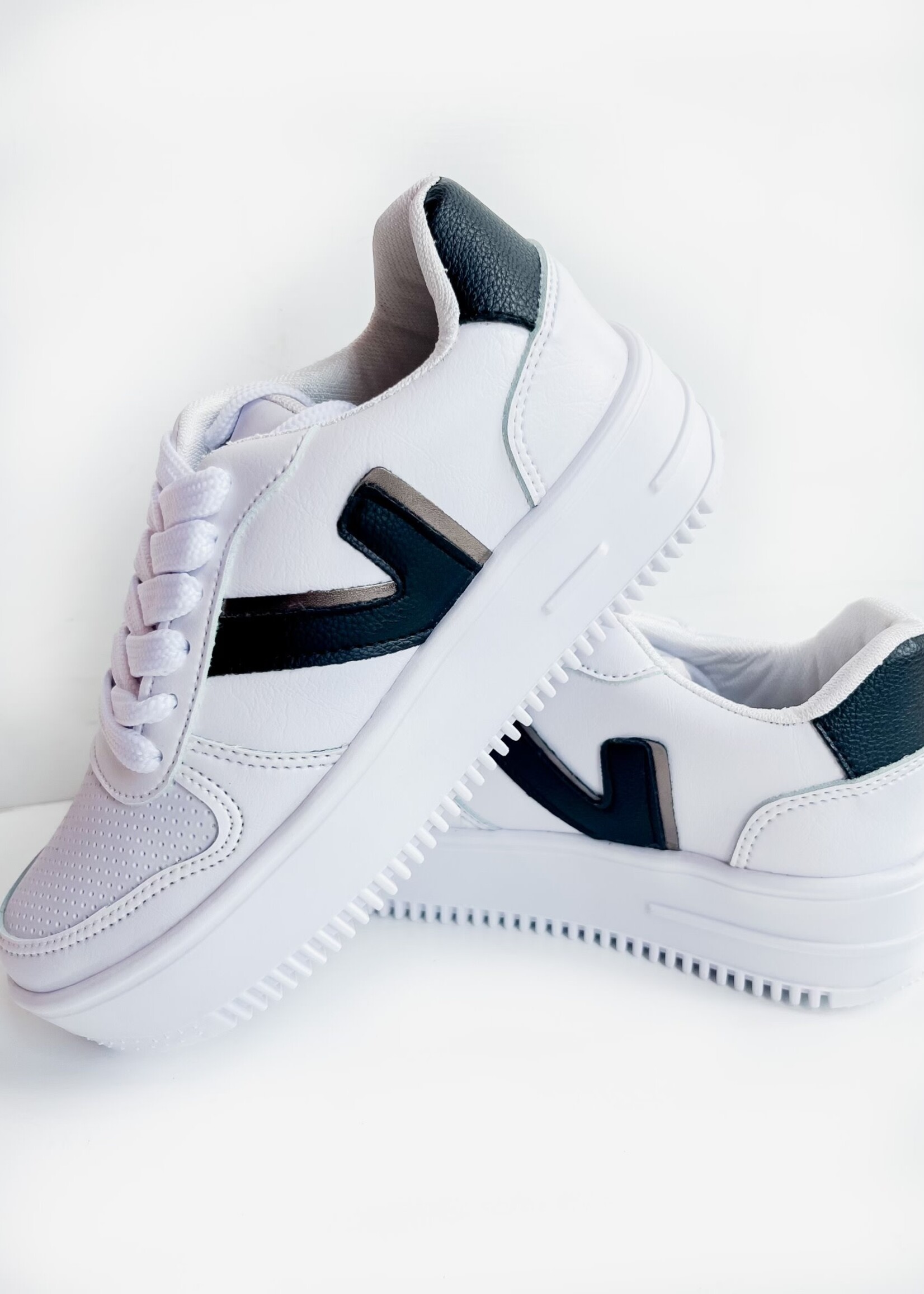 Bloom and Company Viva Black and White Sneaker