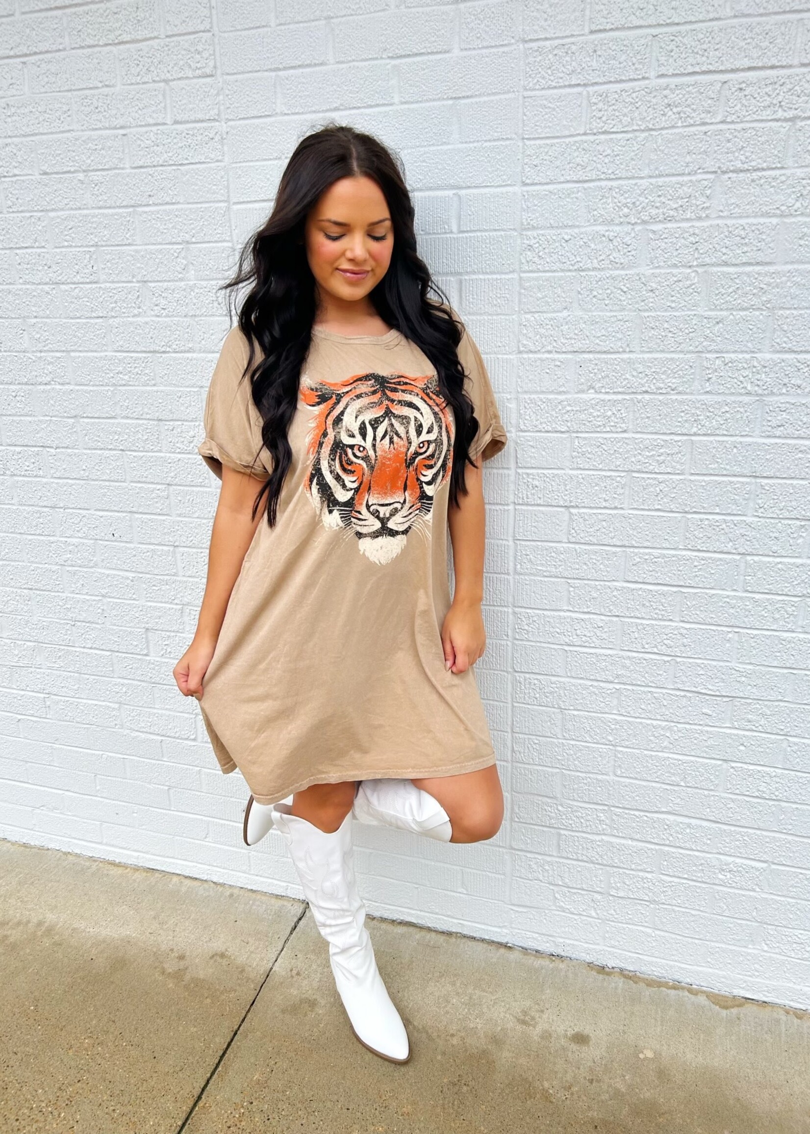 Bloom and Company Taupe Tiger Face Tee