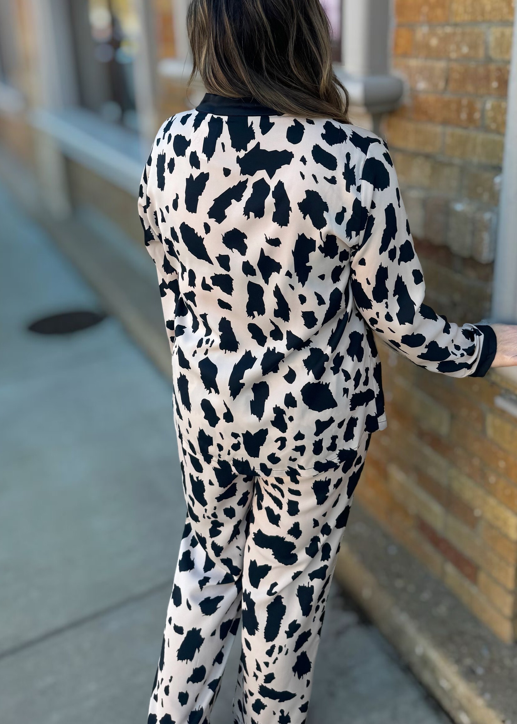 Bloom and Company Cheetah Top and Pants Pajama Set