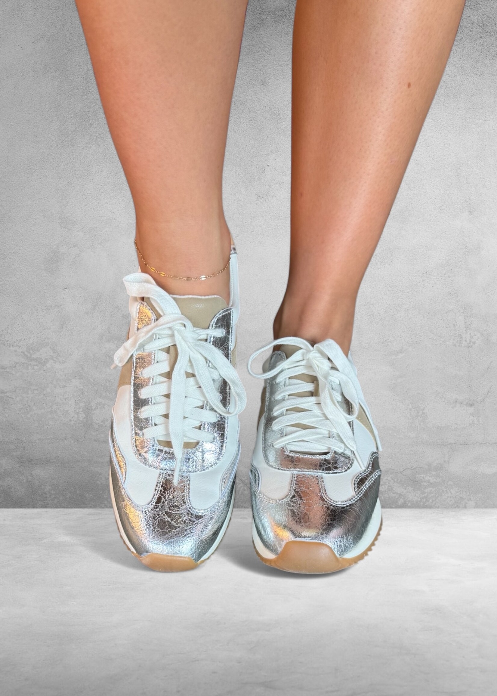 Bloom and Company Rafa Sneakers