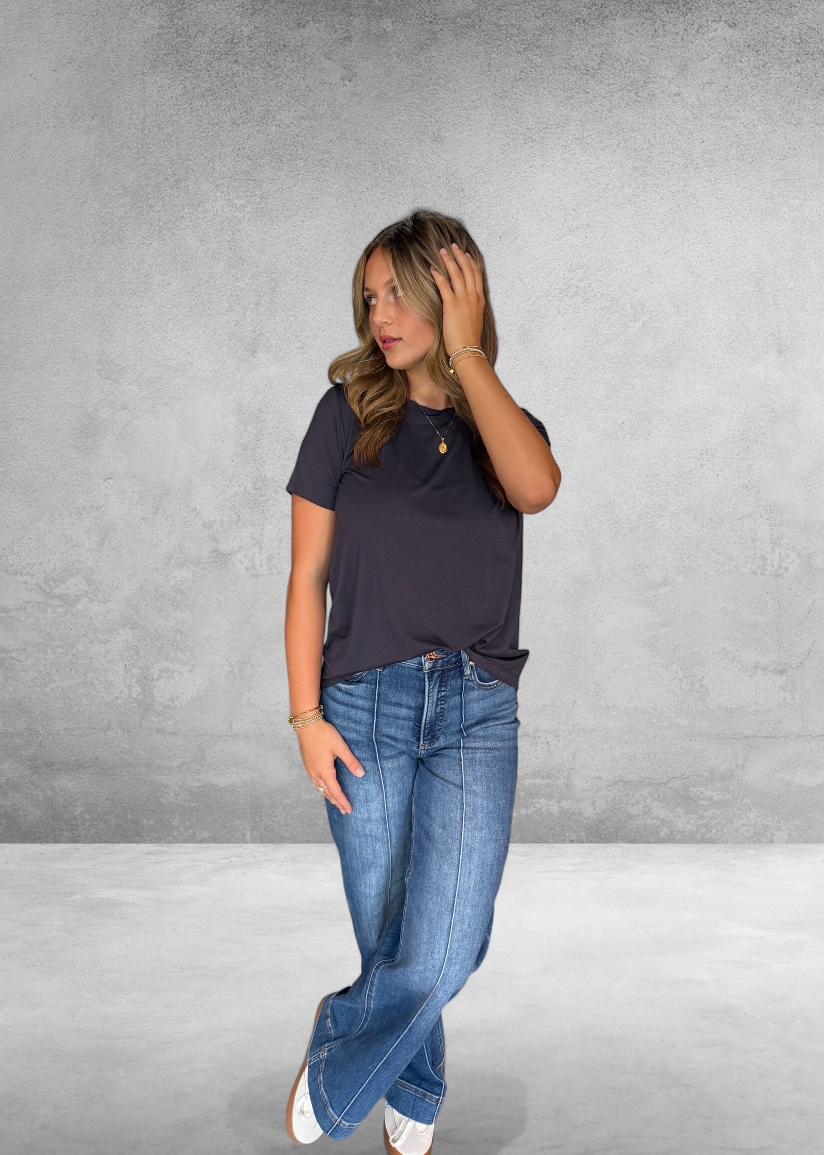 Bloom and Company Basic Modal Short Sleeve Top Black